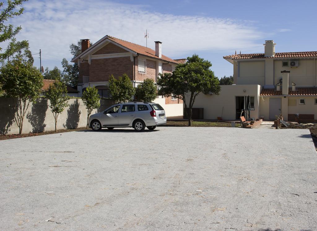 Metro Vilar Suites & Villas Vilar do Pinheiro Exterior photo